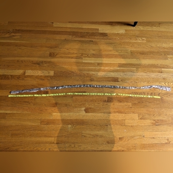 SOLD: Unbranded Silver Sequin Chain Belt - Picture 3 of 7